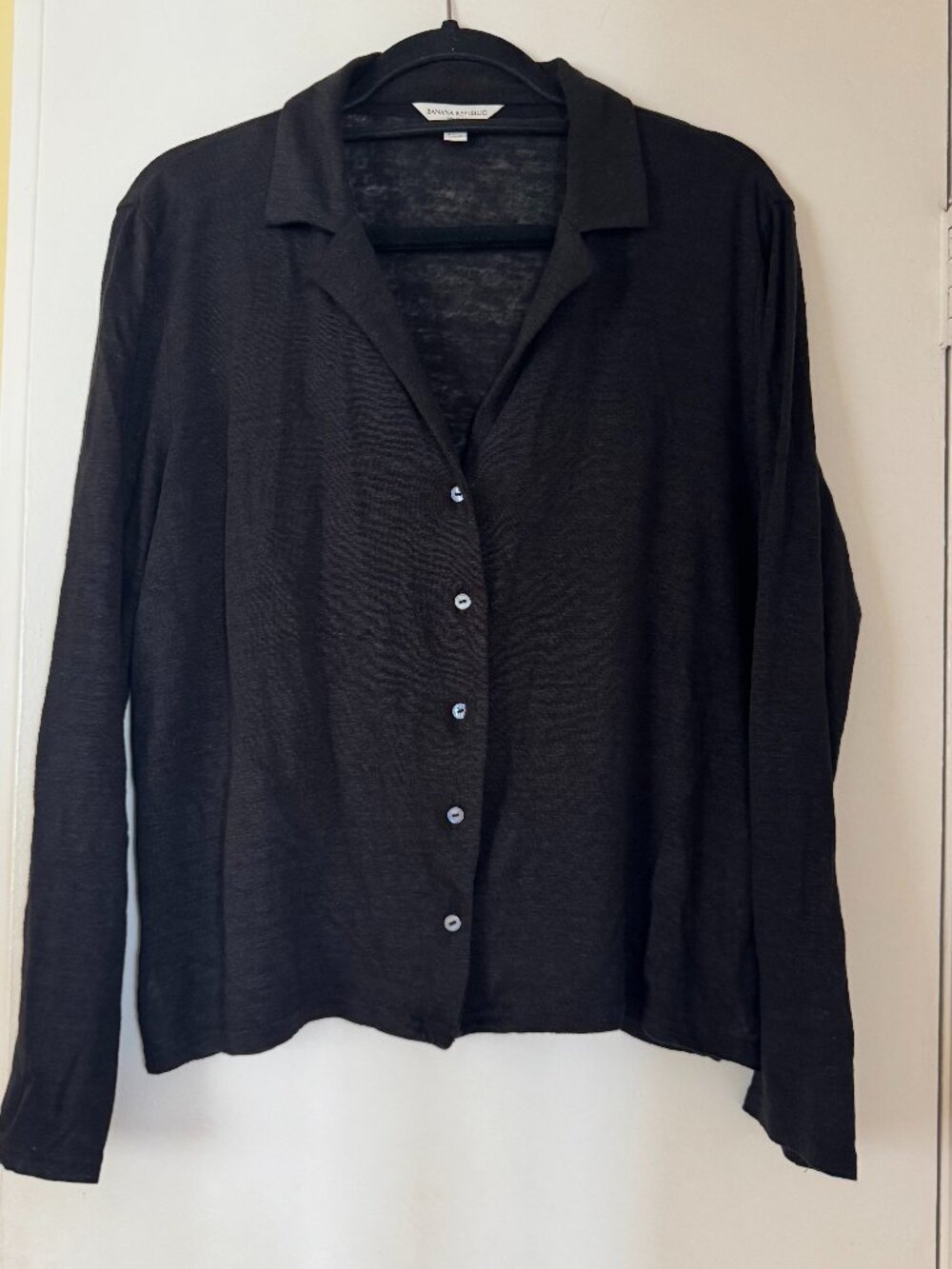 Banana Republic 100% Linen Black Button Front Shirt NWOT